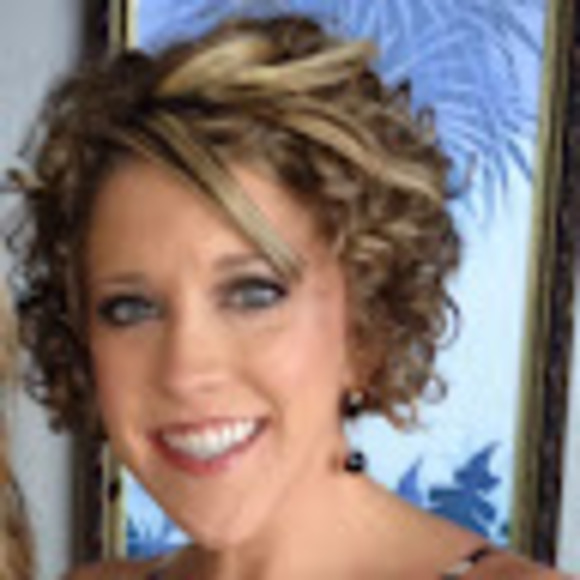 Meet your Posher, Katie - Picture 1 of 1